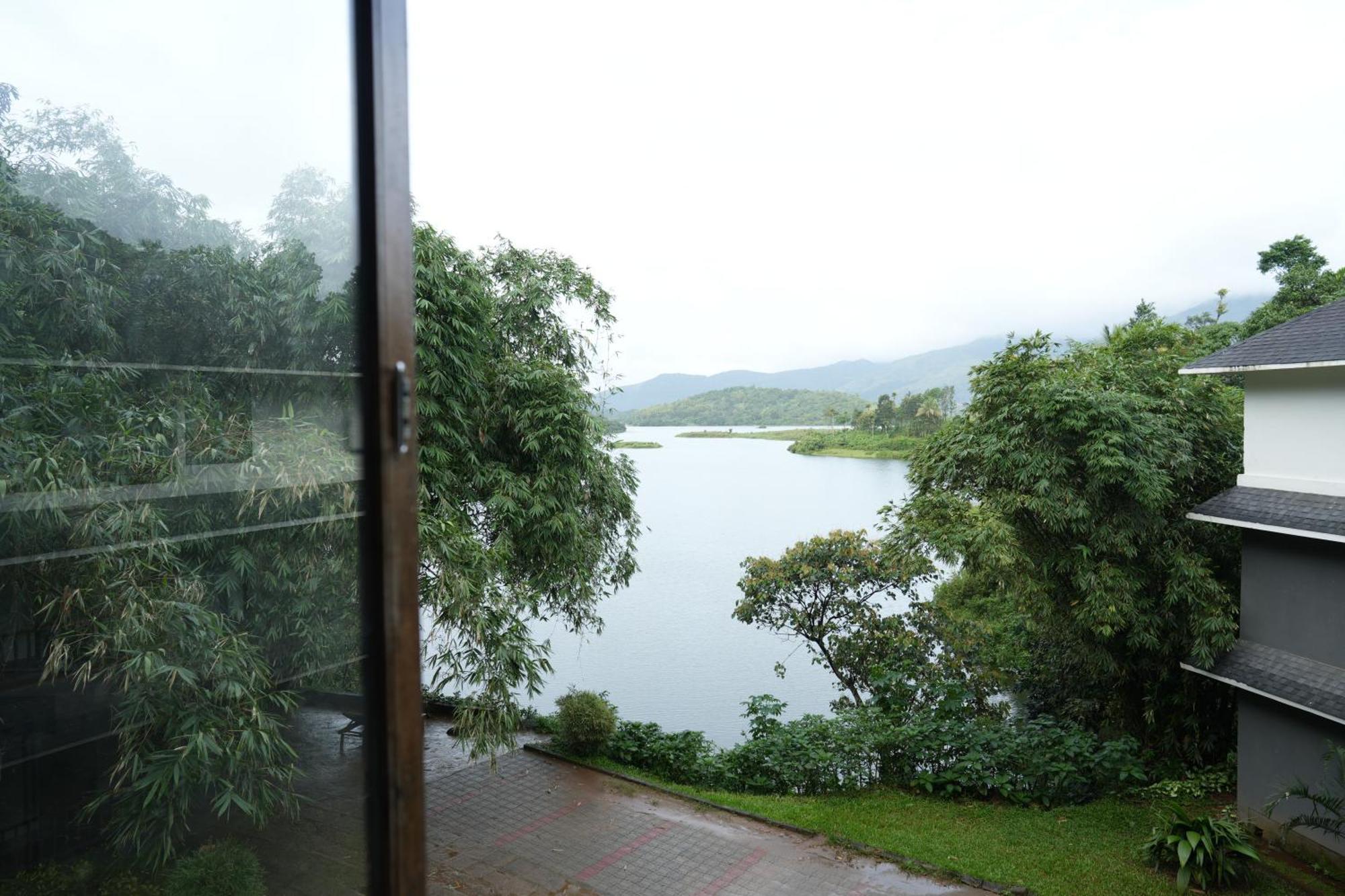 Wayanad Silverwoods Forest Resort & Spa Padinjarathara Exterior photo